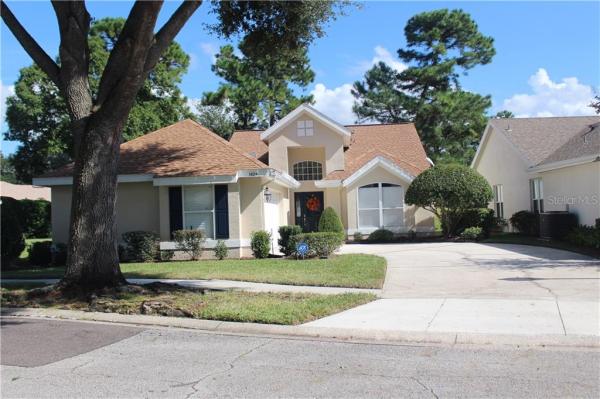 COUNTRY CLUB OF MOUNT DORA