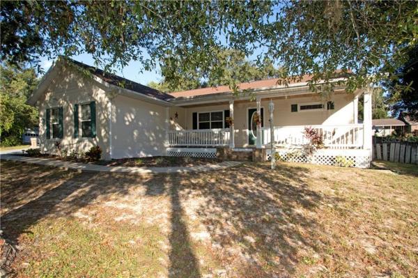 EUSTIS LAKE NETTIE COURT