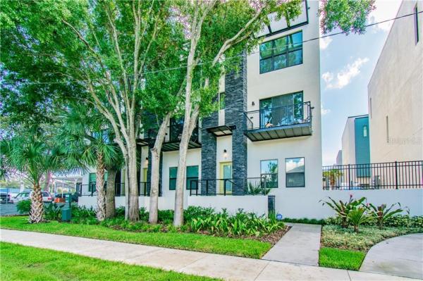 SOUTH WESTSHORE TWNHMS