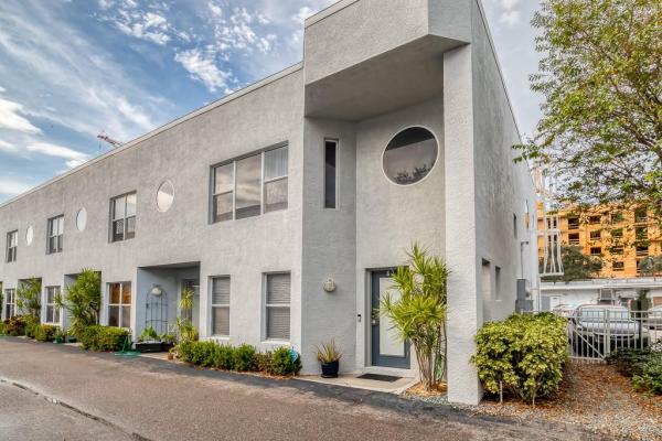 CENTRAL 16TH URBAN HOMES