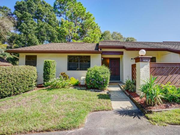 STRATHMORE GATE-EAST