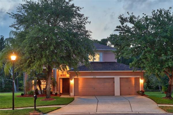 ST ANDREWS AT THE EAGLES UN 1