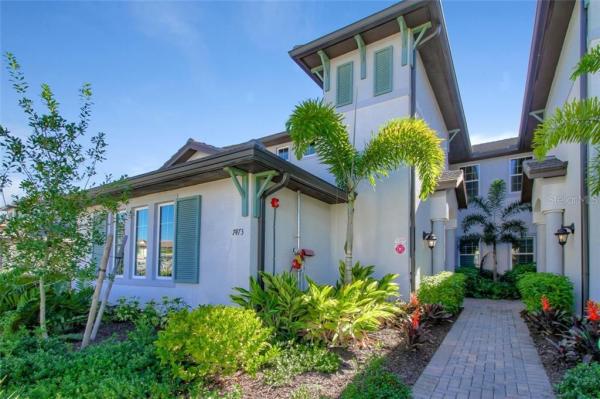 CLUBSIDE AT COUNTRY CLUB EAST