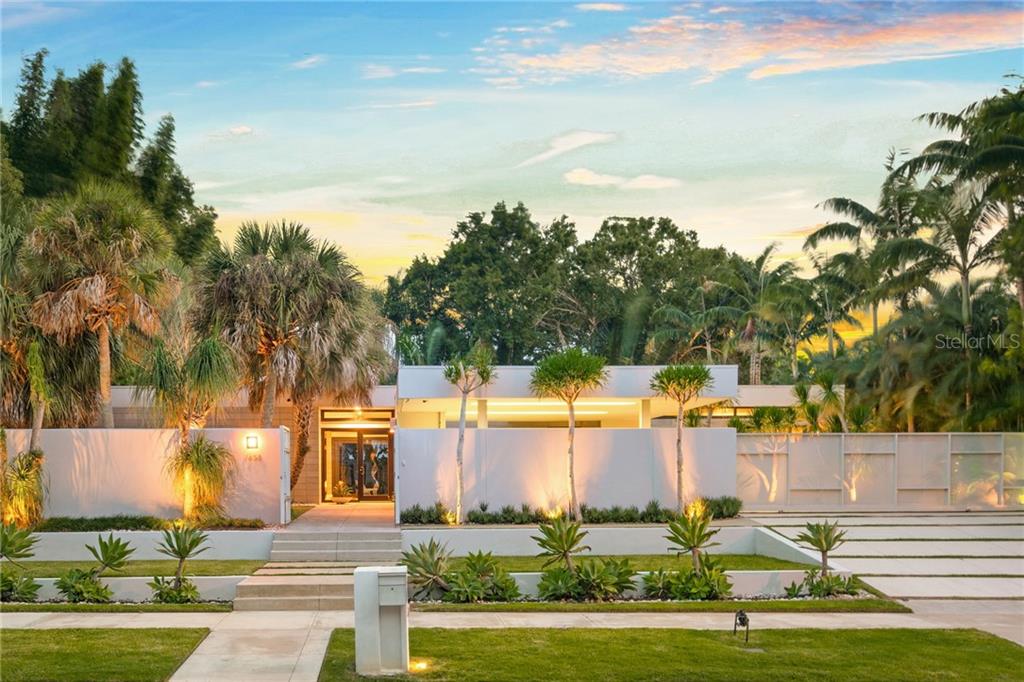 LEWIS COMBS SUB - фото