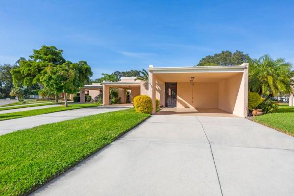 EL CONQUISTADOR VILLAGE