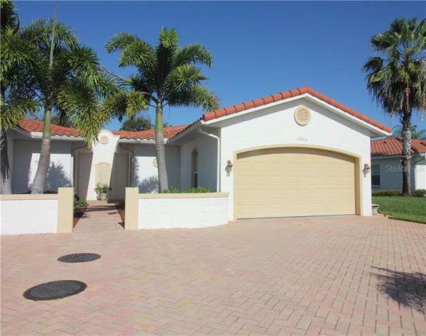 ALHAMBRA AT LAKE MARLIN