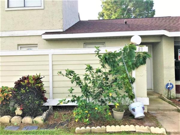 BUENAVENTURA LAKES PINE ISLAND VILLAS