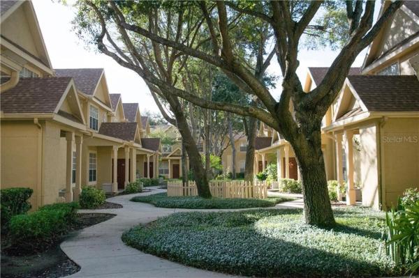 CRESCENT PLACE AT LAKE LOTUS CONDO