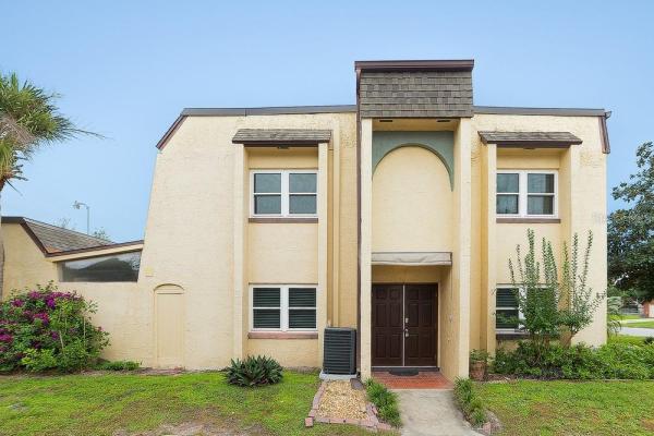 CASTILLE TOWNHOMES CONDOMINIUM