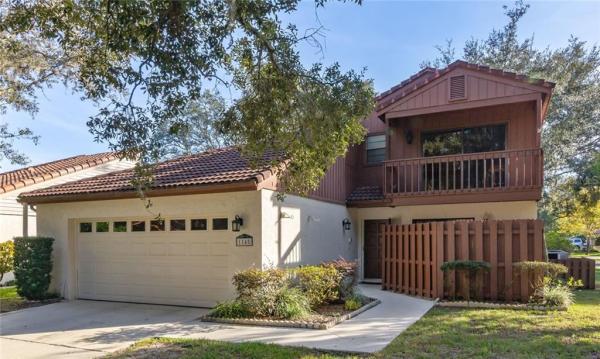 COUNTRY CLUB VILLAGE