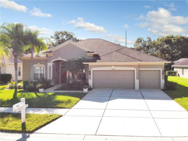 VALENCIA GARDENS PH 03