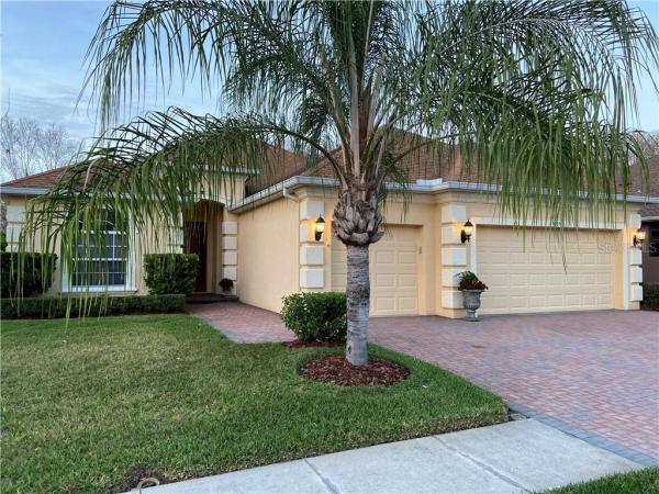 GREY HAWK AT LAKE POLO PH 02