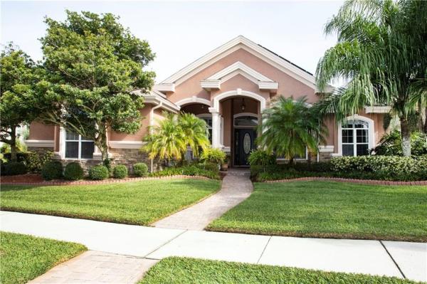 GREY HAWK AT LAKE POLO PH 02