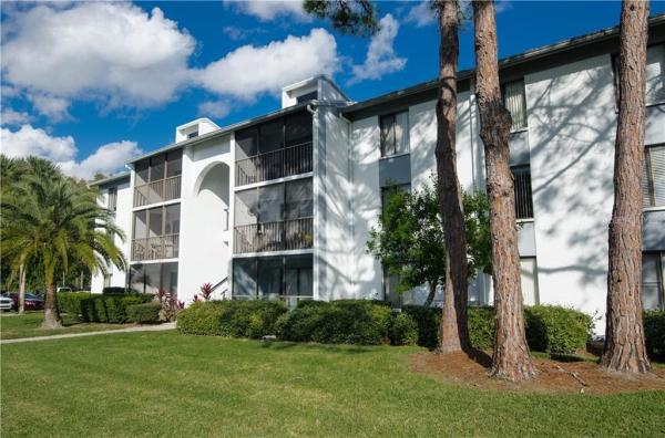 PINE RIDGE AT LAKE TARPON VILLAGE