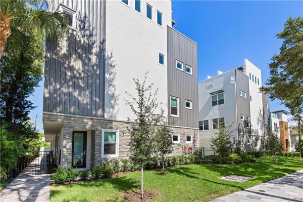 5TH AVENUE TOWNHOMES