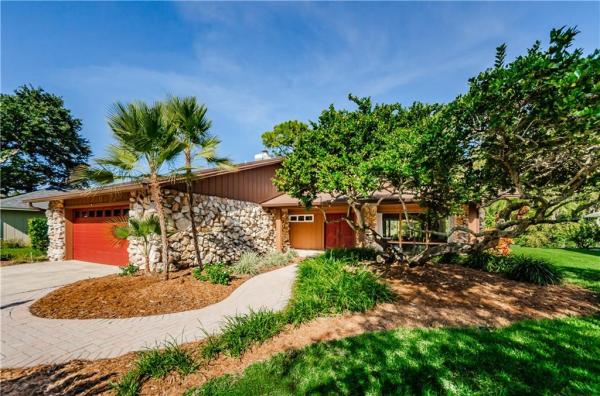 EAST LAKE WOODLANDS UNIT 1