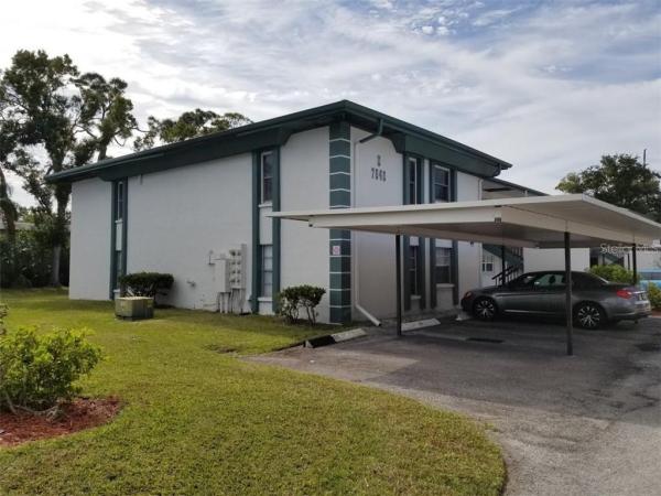 SEMINOLE COUNTRY GREEN CONDO