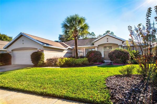 COUNTRY CLUB OF MOUNT DORA