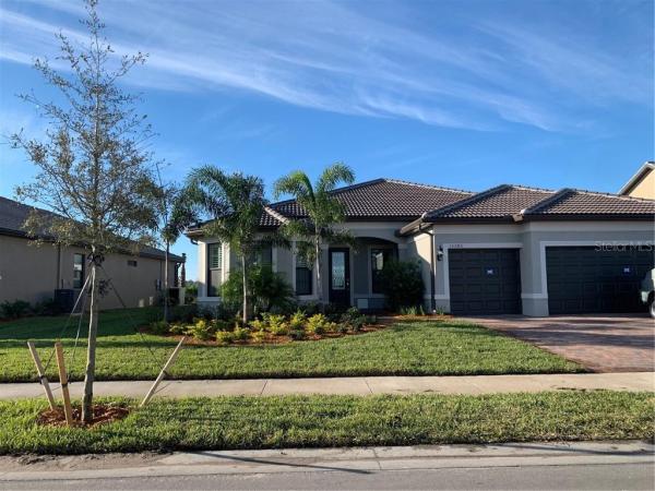 ISLANDWALK AT THE WEST VILLAGES