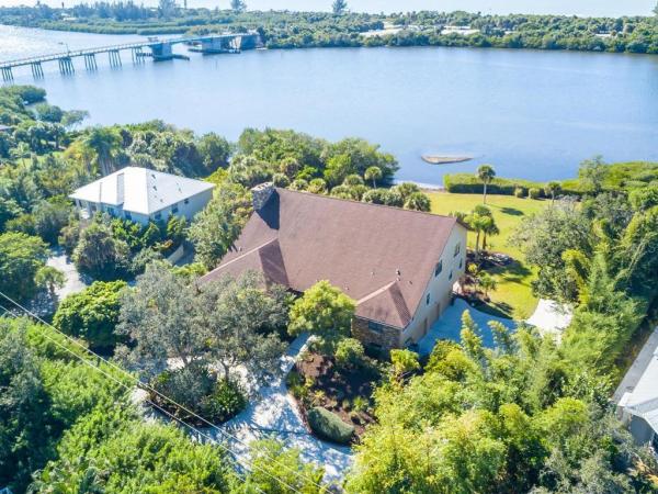 MANASOTA LAND & TIMBER CO