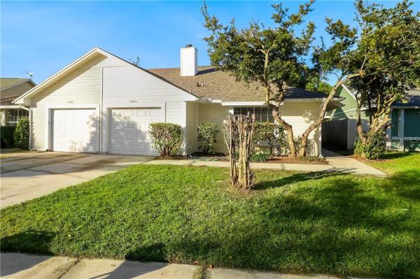 VILLAGE AT CURRY FORD WOODS