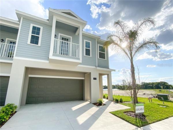 GRAND VIEW AT LAKE WILDMERE