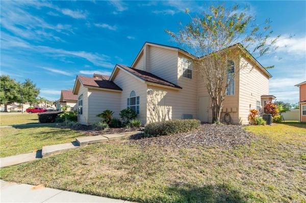 ISLAND CLUB WEST PH 02