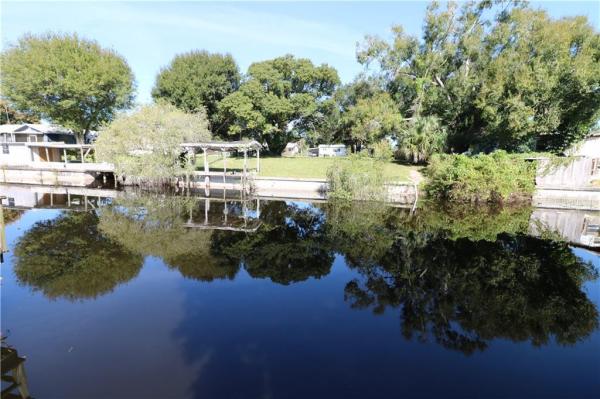 TREASURE ISLAND UN 06