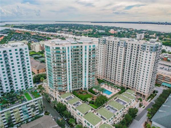 PLAZA HARBOUR ISLAND A CONDO