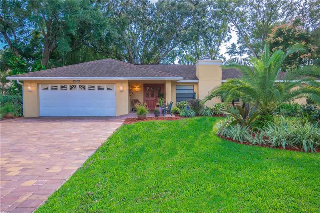 MORAN GROVES - фото