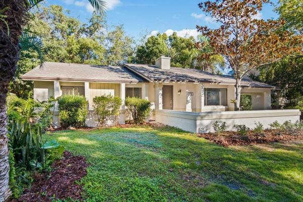 THE HIGHLANDS SEC FOUR TRACTS A & B REP