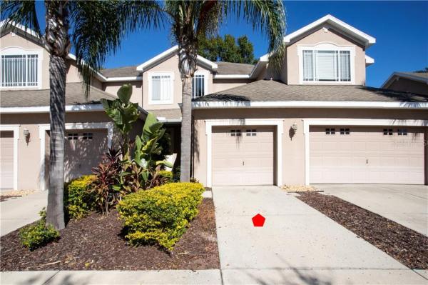 TOWNHOMES AT PARKSIDE