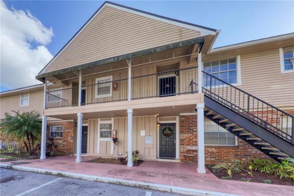 VENETIA COUNTRY CLUB CONDO