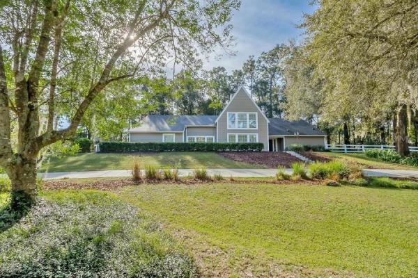 COUNTRY CLUB HEIGHTS