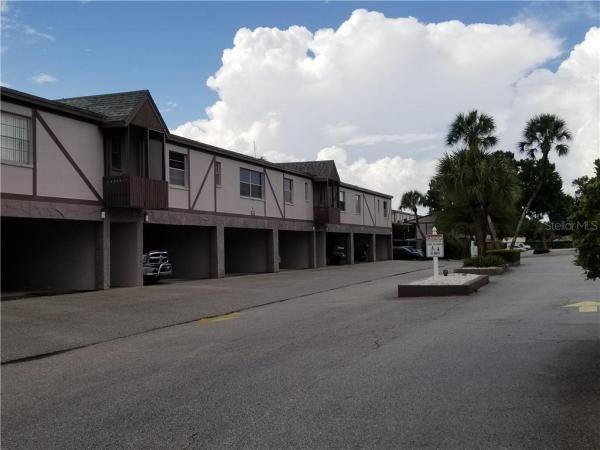 KING ARTHURS COURT CONDO