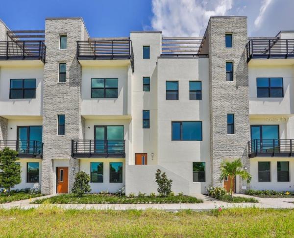 WESTSHORE VILLAGE TWNHMS