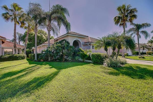 VILLAS AT DEER CREEK