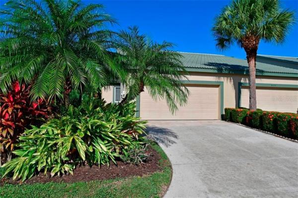 ROSEDALE 8 WESTBURY LAKES