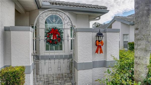 LONG COMMON AT THE MEADOWS