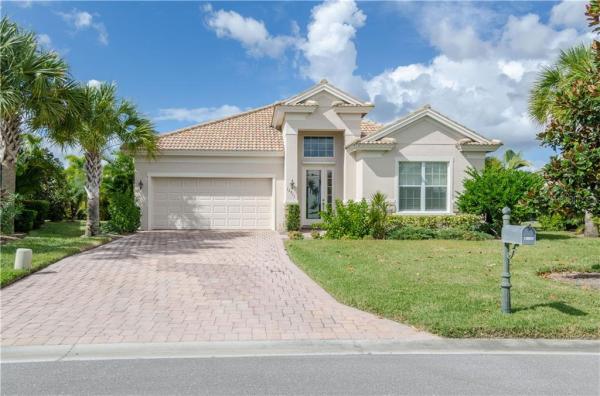 REDFIN SHORES/RIVERWOOD