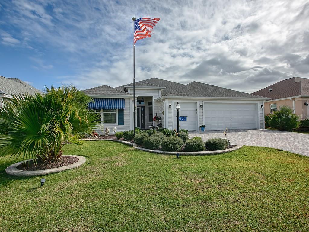 THE VILLAGES - фото