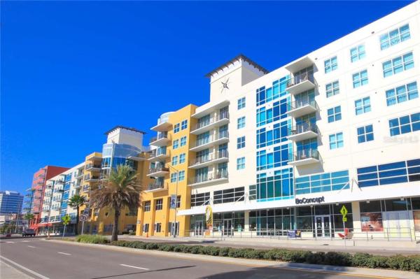 GRAND CENTRAL AT KENNEDY RESID