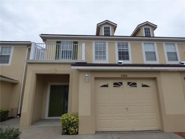 TOWNHOMES FLORA RIDGE