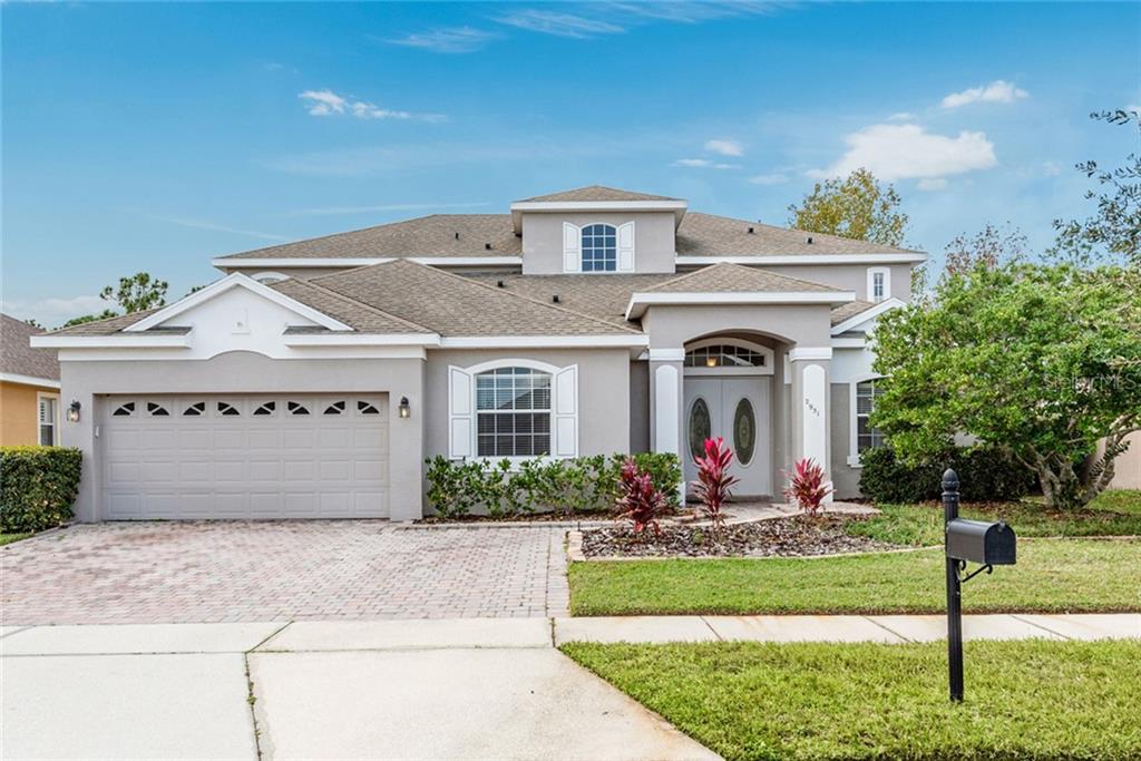 CYPRESS LAKES - фото