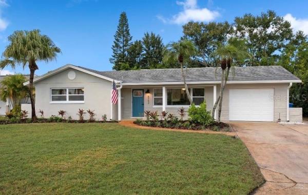 CROSSROADS ESTATES 1ST ADD