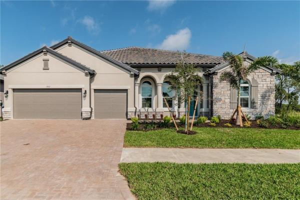 OASIS AT WEST VILLAGES