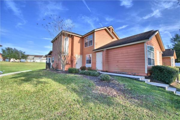 ISLAND CLUB WEST PH 02