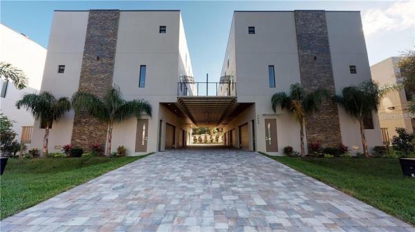 MCELROY AVENUE TOWNHOMES