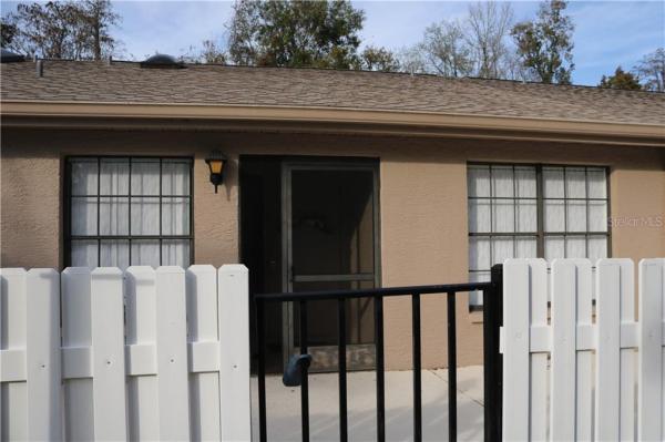 PINE RIDGE AT LAKE TARPON VILLAGE