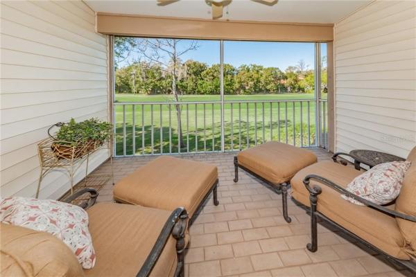 LAUREL OAKS AT EAST LAKE